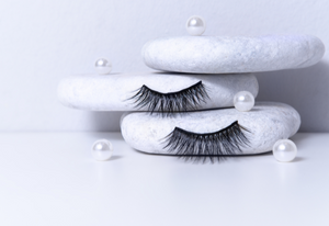 How Do Magnetic Eyelashes Really Work? Does it safe to use?